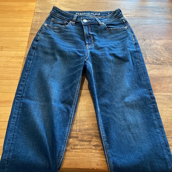 American Eagle mom straight jean - Picture 4 of 7